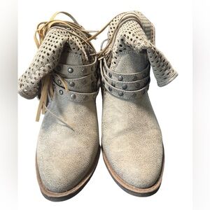 Tan or brown cowboy boots